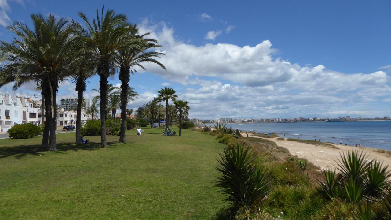 Apartment With Side Seaview 60 Meters From Sea Torrevieja Exterior foto